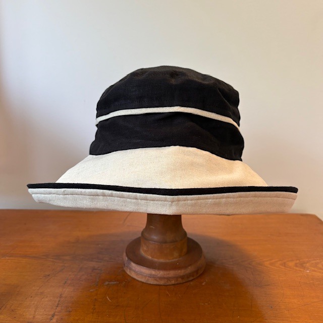 Linen Dawn | 2 Tone Blk